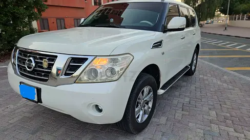Family used 2012 Nissan Patrol SE GCC Specs with Zero accidents