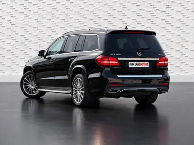 GLS 500 4MATIC V8 | ORIGINAL PAINT | LOW KMS | GCC SPEC | ONE OWNER-2