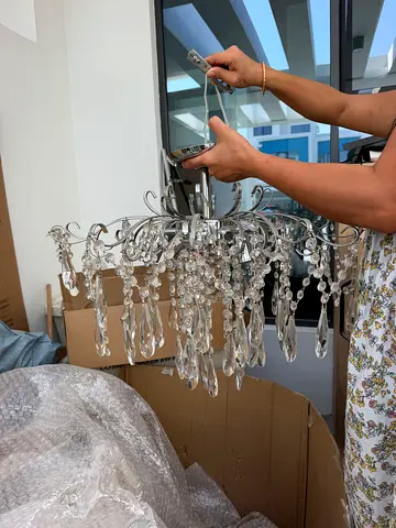 2pc chandelier 300dhs for both