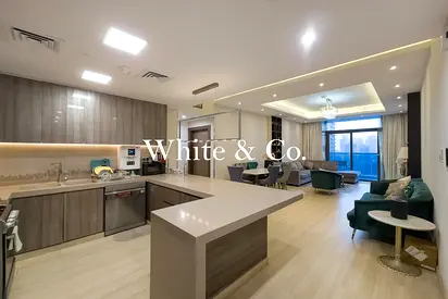 Upgraded | Lake View | Vastu | High Floor
