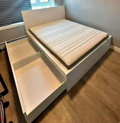 Ikea Malm bed with mattress king size