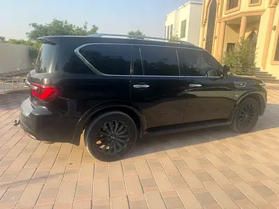 2018 Infiniti QX80 — фото 9