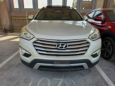 2015 Hyundai GRAND SANTA FE 照片 2