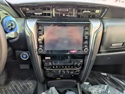 2026 Toyota FORTUNER — миниатюра 11