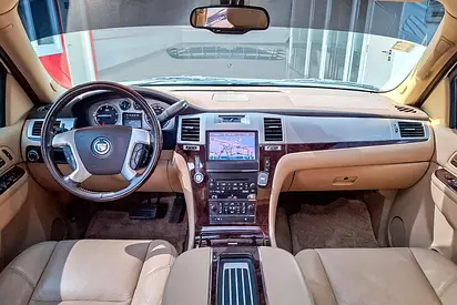 2013 Cadillac ESCALADE photo 9