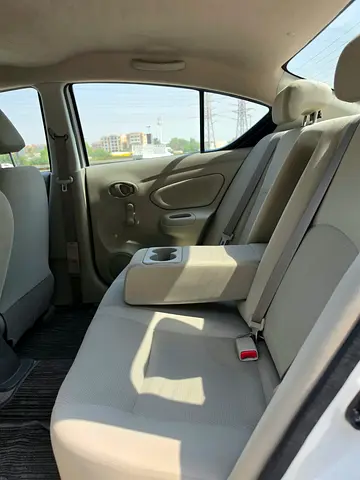 2023 Nissan SUNNY 照片 9