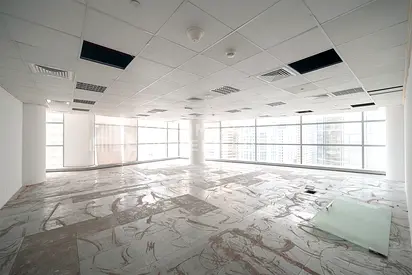 Fitted with Partitions | High Floor | Freezone
