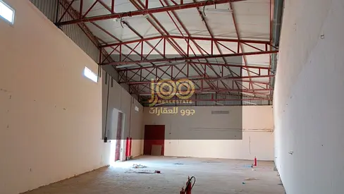 A practical space suitable for storage, commercial, and industrial activities.