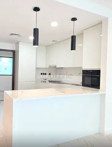 2 modern Hanging light for kitchen island