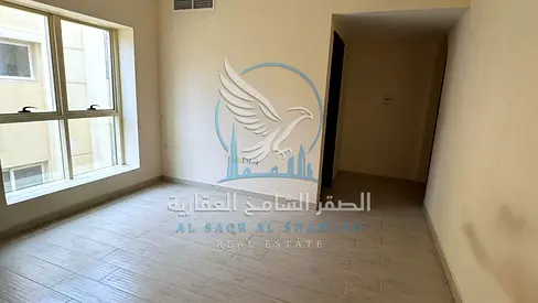 شقة غرفتين وصالة للإيجار في مويلح التجارية، بإيجار سنوي قدره 53,000 درهم، مع عرض لفترة محدودة يتضمن خصماً بقيمة 5,000 درهم من إيجار السنة الأولى