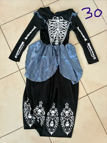 Halloween costume for girl - 10-12yo
