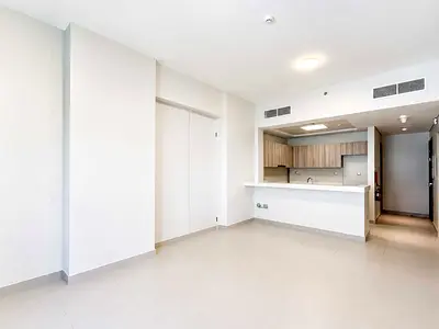 Ready to Move-in | Pool View | Unfurnished