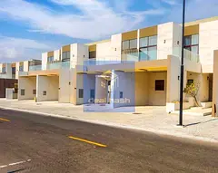 4 BR+MAID | CLOSE TO POOL | BRIGHT & SPECIOUS