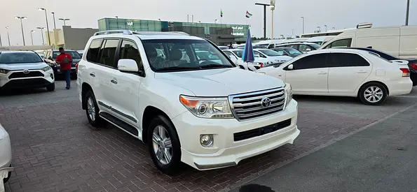 Toyota Land Cruiser 2013 GXR - V8 GCC Specs