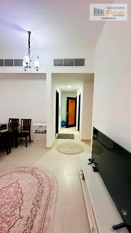شقة غرفة وصالة مفروشة بالكامل | جاهزة للسكن | موقع مميز في الياسمين – عجمان