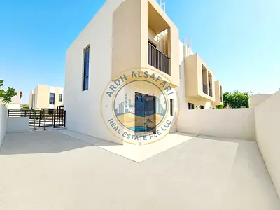 Lavish 2bedroom townhouse villa with maidroom