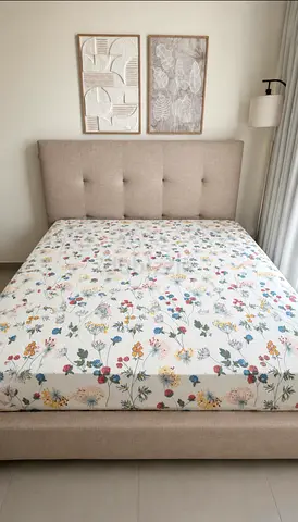 King Size Bed with Hydraulic Storage and Mattress