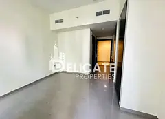 Spacious Studio | Huge Balcony | Prime Location | Business Bay