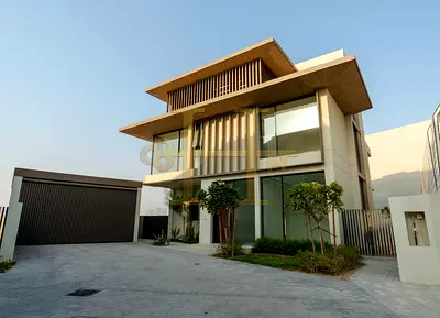 STUNNING 4 BEDROOM + STUDY | VACANT NOW | PRIVATE GARDEN | PRIME HOME