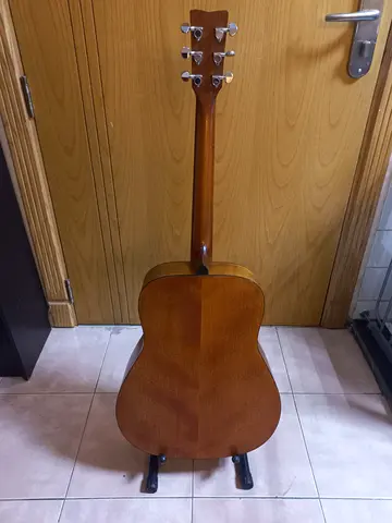 Yamaha FG800