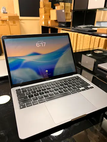MacBook Pro M2
