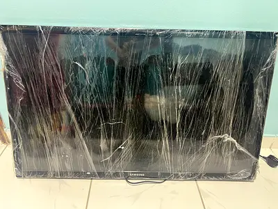 Samsung tv 40”