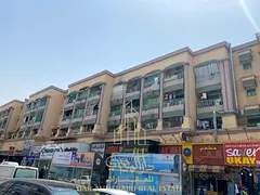 SHOP AVAILABLE IN SATWA BUSY AREA