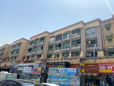 SHOP AVAILABLE IN SATWA BUSY AREA