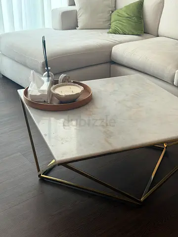 Stylish marble coffee table 90x90