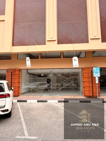First-occupancy commercial units for rent in a new tower in Liwara, Ajman. An excellent opportunity for major brands and large-scale commercial busine