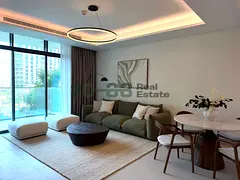 FULLY FURNISHED l PARK VIEW l SPACIOUS LAYOUT