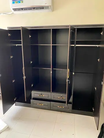 4-door Wardrobe with Drawers - Dark Wood
