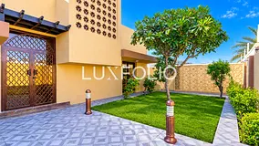 Standalone Bespoke Luxury Villa | Burj Khalifa View