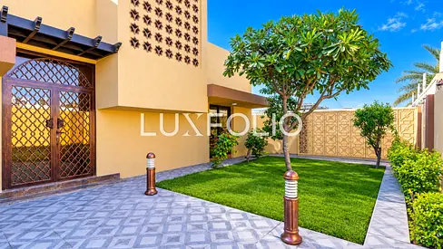 Standalone Bespoke Luxury Villa | Burj Khalifa View
