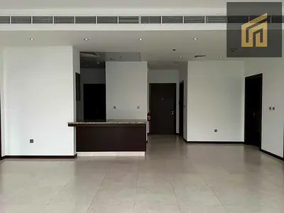 تيارا سافير | شقة بغرفتي نوم | إطلالات على وسط المدينة والفناء | غير مفروشة