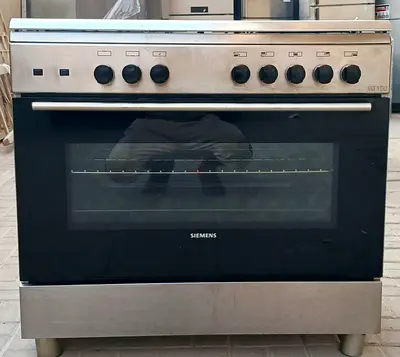 Siemens 90X60CM WITH 5BURNERS GAS COOKER PERFECT WORKING