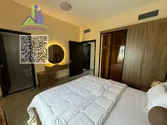 First-time occupancy: a luxurious, high-end, fully furnished one-bedroom apartment (with living room