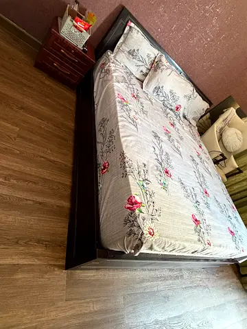 Ikea Queen wooden bed frame - dark brown, very good condition with homecentre mattresses