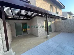 Three-bedroom villa with a living room, two floors and a rooftop, free parking, open views, complete