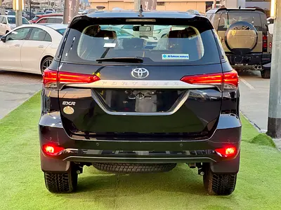 2023 Toyota FORTUNER — фото 7