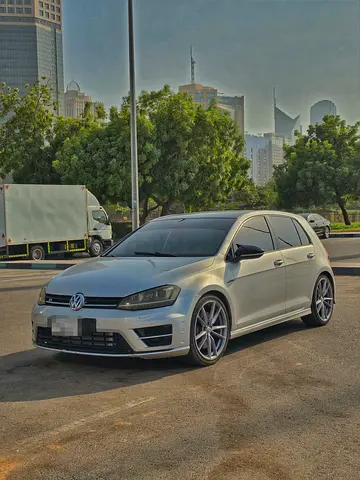 2016 Volkswagen Golf R Topline GCC Specs