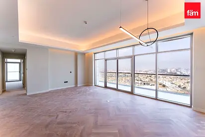 Stylish Home | Prime Location | Luxury Finish