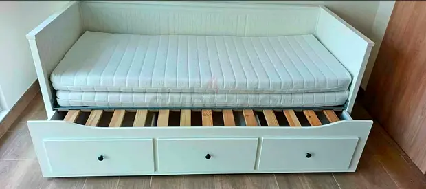 Ikea hemnes day bed with mattress 2