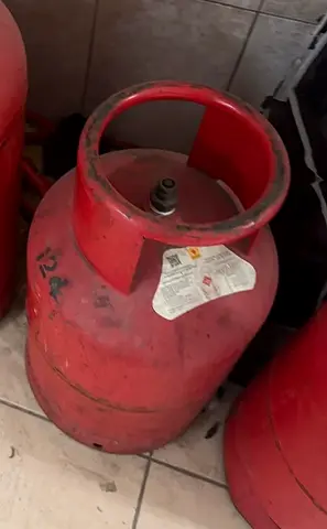 gas cylinder Emirates with regulator