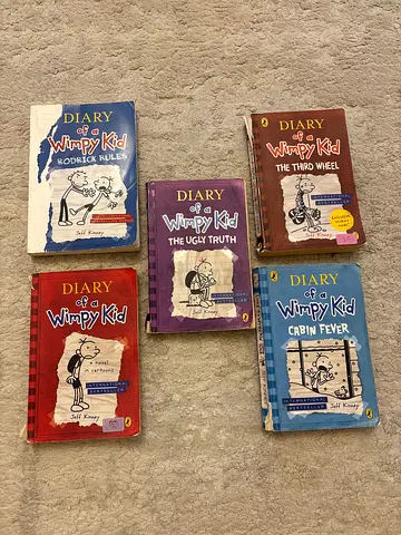 Books diary of a wimpy kid