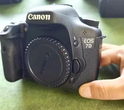 Canon EOS 7D DSLR Body - Good Working Condition