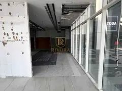 FRONT-FACING SHOP | SEMI-FITTED | 2 PARKING SPACES
