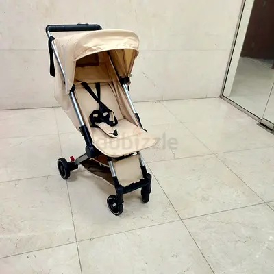 Mothcare compact stroller