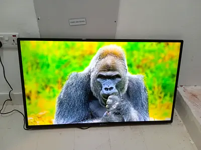 40-inch Smart Android LED TV in good working condition