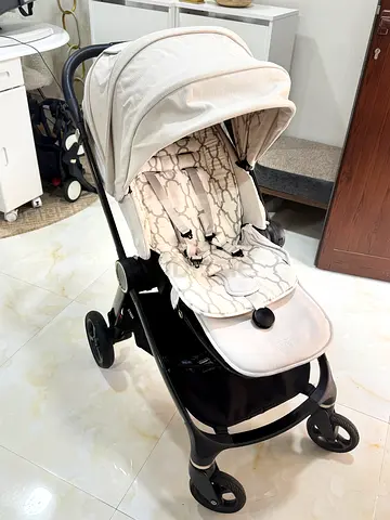 Mamas papas beige standard baby stroller in good condition